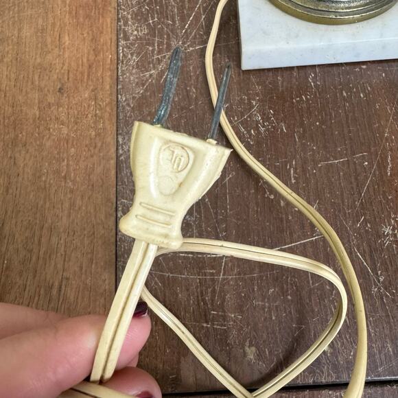 Vintage Fall leaf Milk Glass Brass marble base accent table lamp - Picture 2 of 15